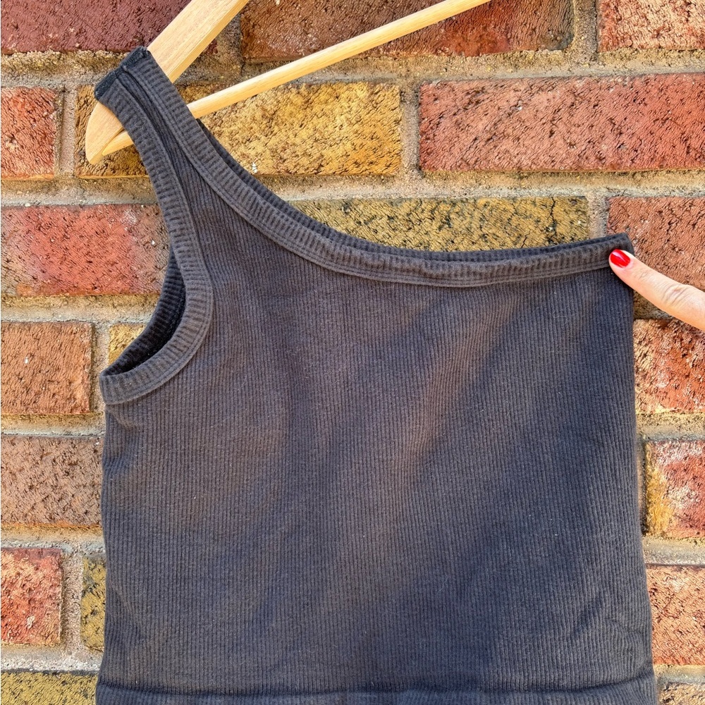 One-Shoulder Gray Ribbed Top